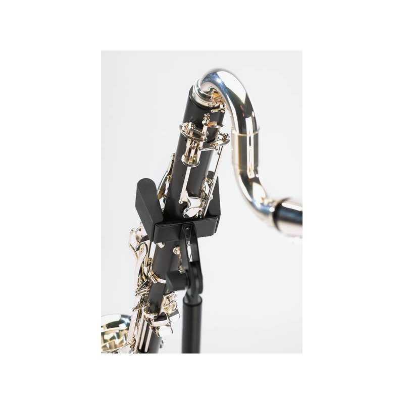 Soporte K&M 15060 para clarinete bajo-3