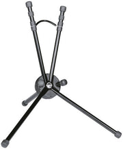 Soporte K&M 14340 SAXXY para saxofón alto